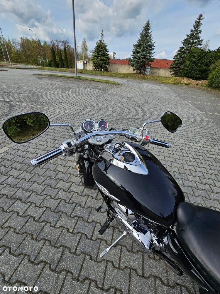Suzuki Marauder - 8