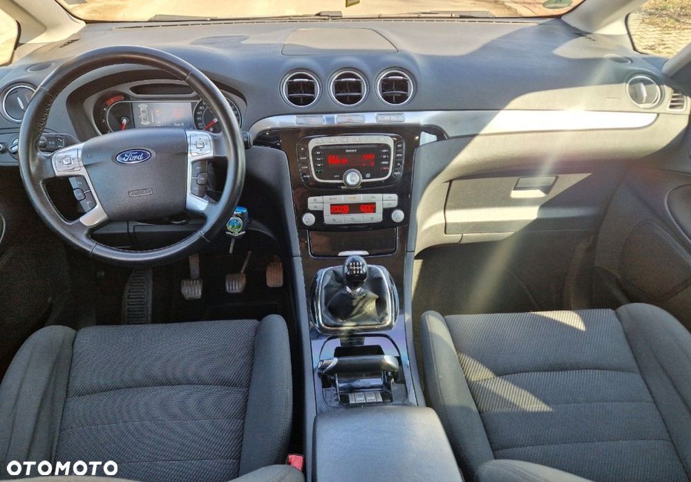 Ford S-Max 2.0 TDCi DPF Titanium - 27