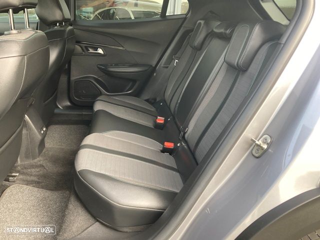 Peugeot e-2008 50 kWh Allure Pack - 33