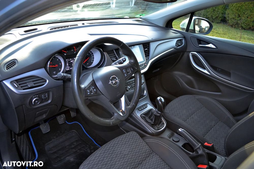 Opel Astra 1.6 D Start/Stop Dynamic - 12