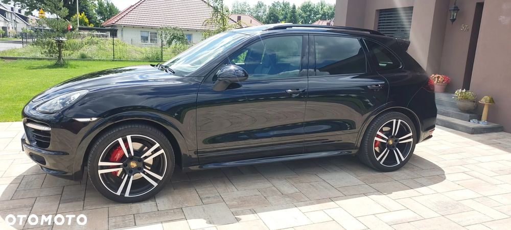 Porsche Cayenne - 12