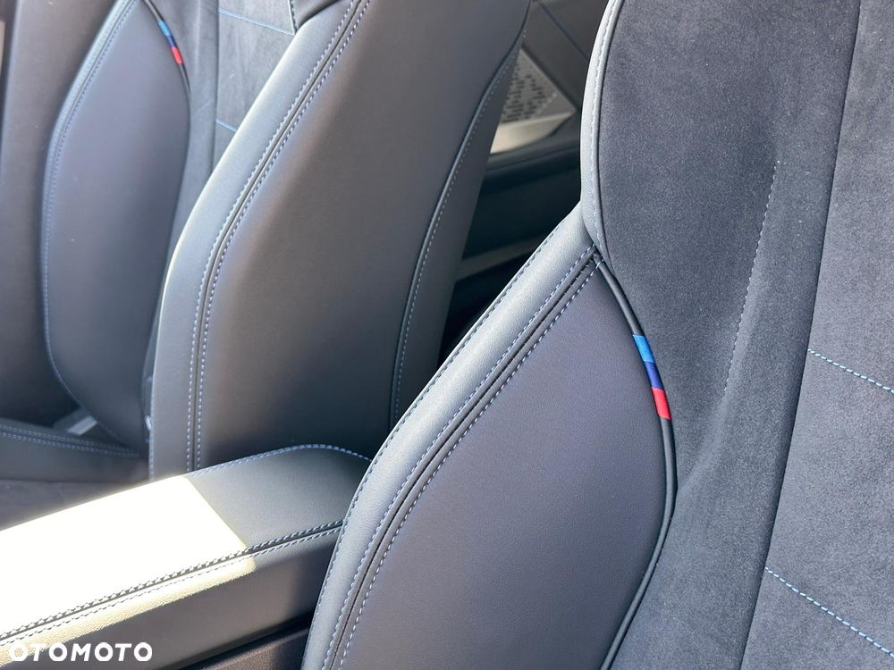 BMW Seria 2 220i mHEV - 20