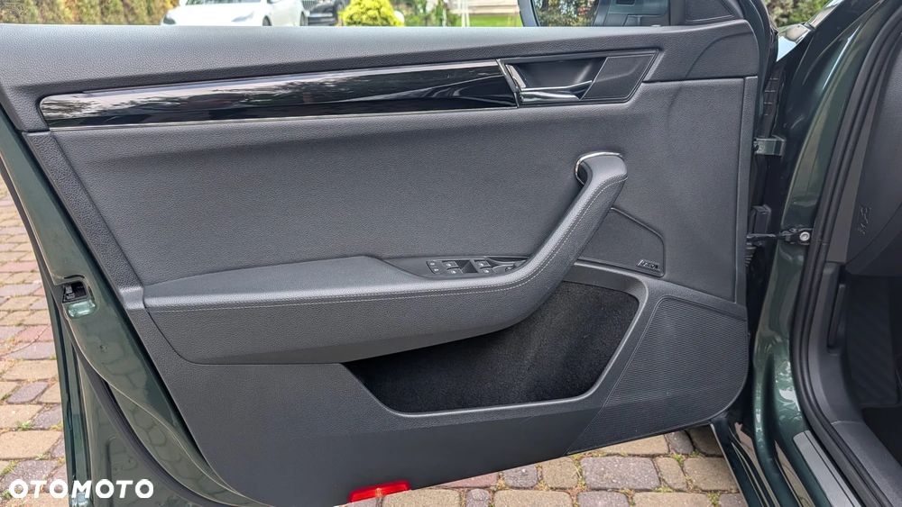 Skoda Superb 2.0 TSI L&K DSG - 12