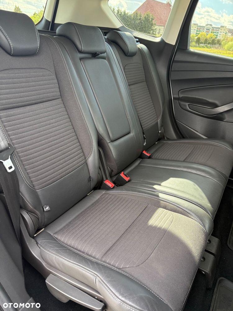 Ford Kuga 2.0 TDCi FWD Edition - 10