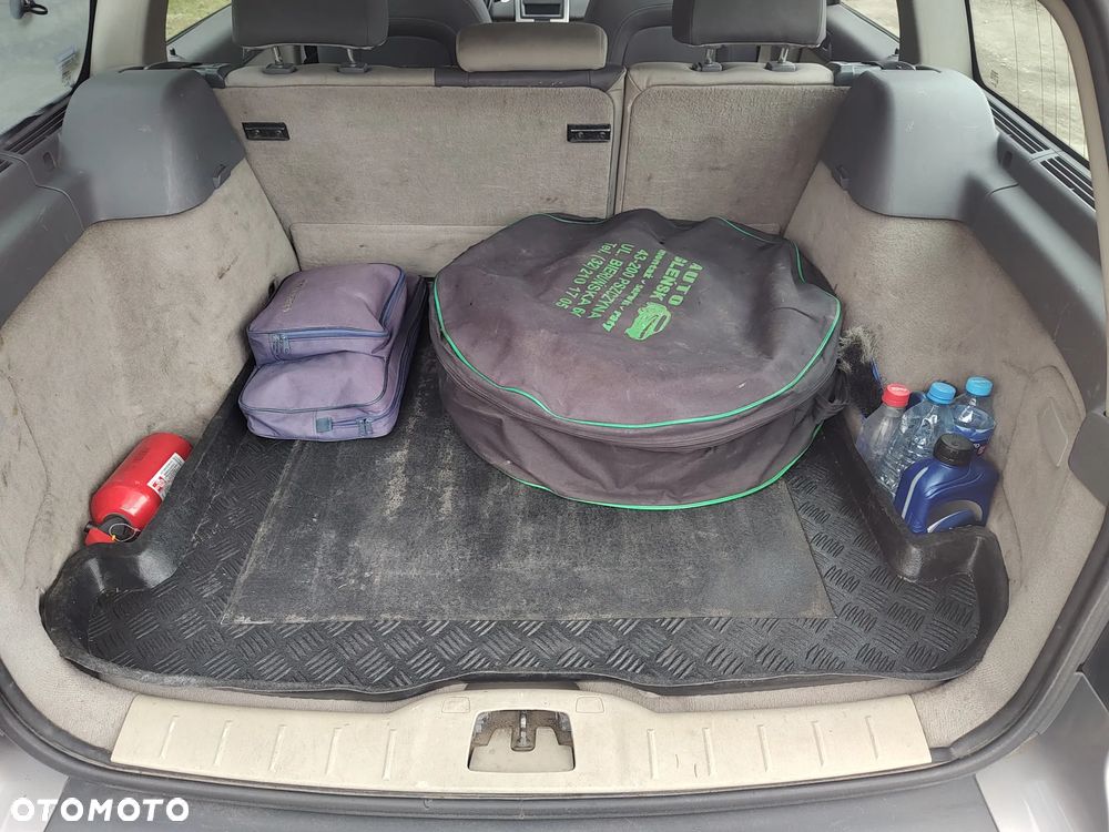Volvo V50 2.4 Momentum - 19
