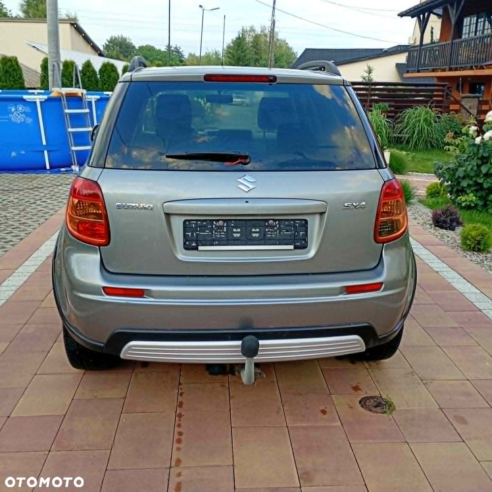 Suzuki SX4 - 4