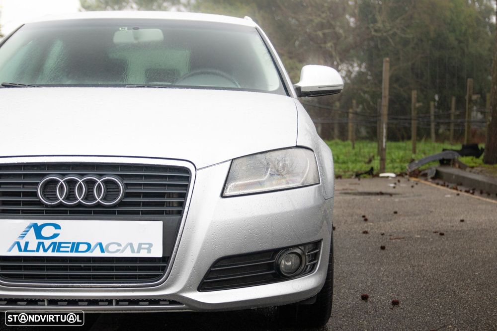 Audi A3 Sportback 1.6 TDI Attraction - 4
