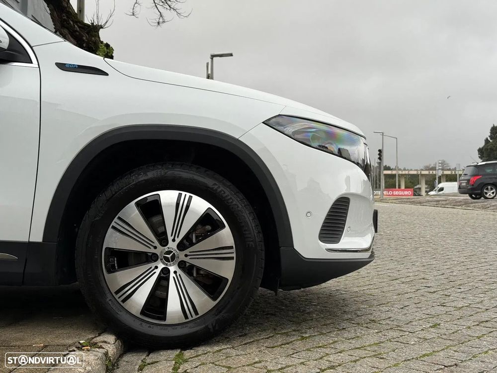 Mercedes-Benz EQA 300 4Matic - 11