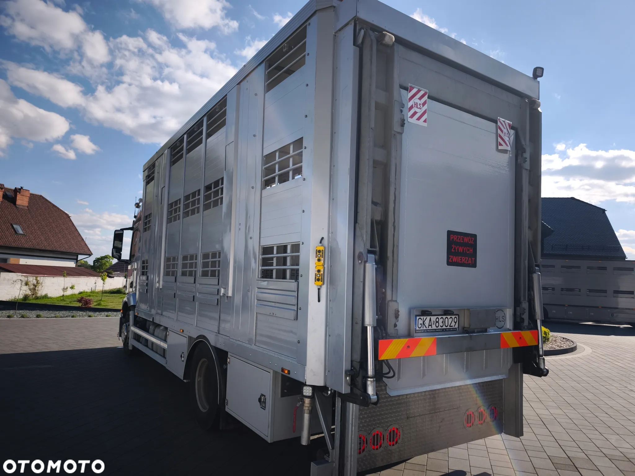 Mercedes-Benz ACTROS - 4