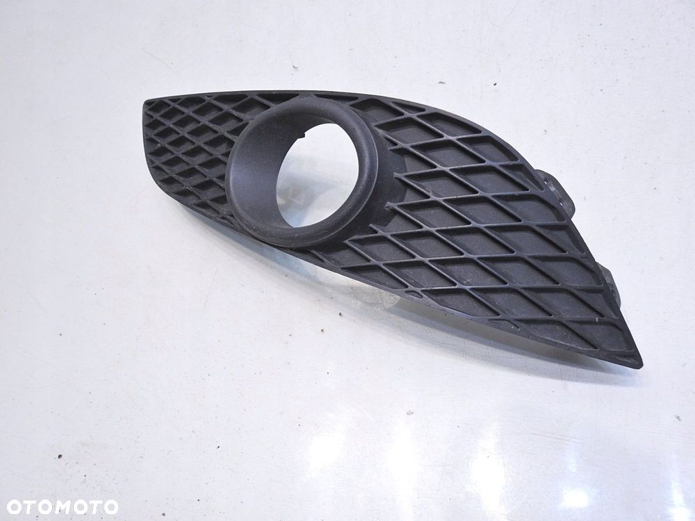 KRATKA ZDERZAKA PRAWA OPEL ASTRA III H LIFT - 6