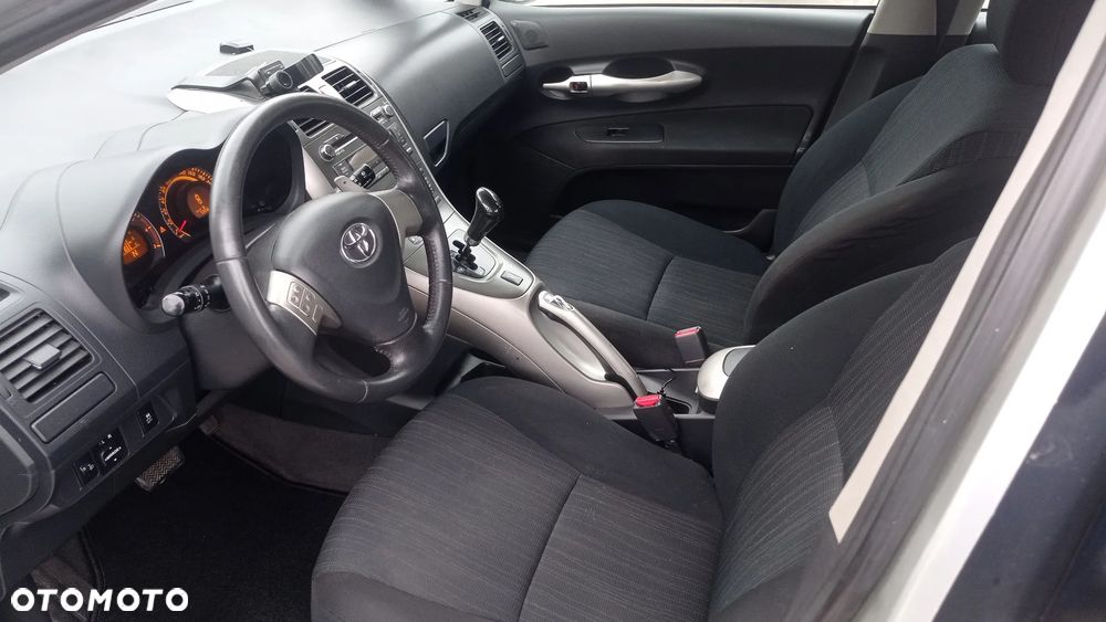 Toyota Auris 1.6 VVT-i Premium MM - 33