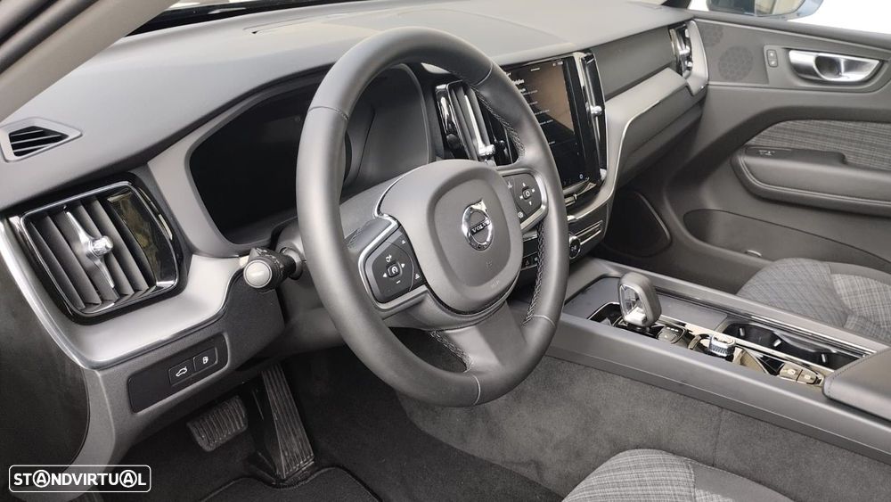 Volvo XC 60 2.0 T6 PHEV Core AWD - 14