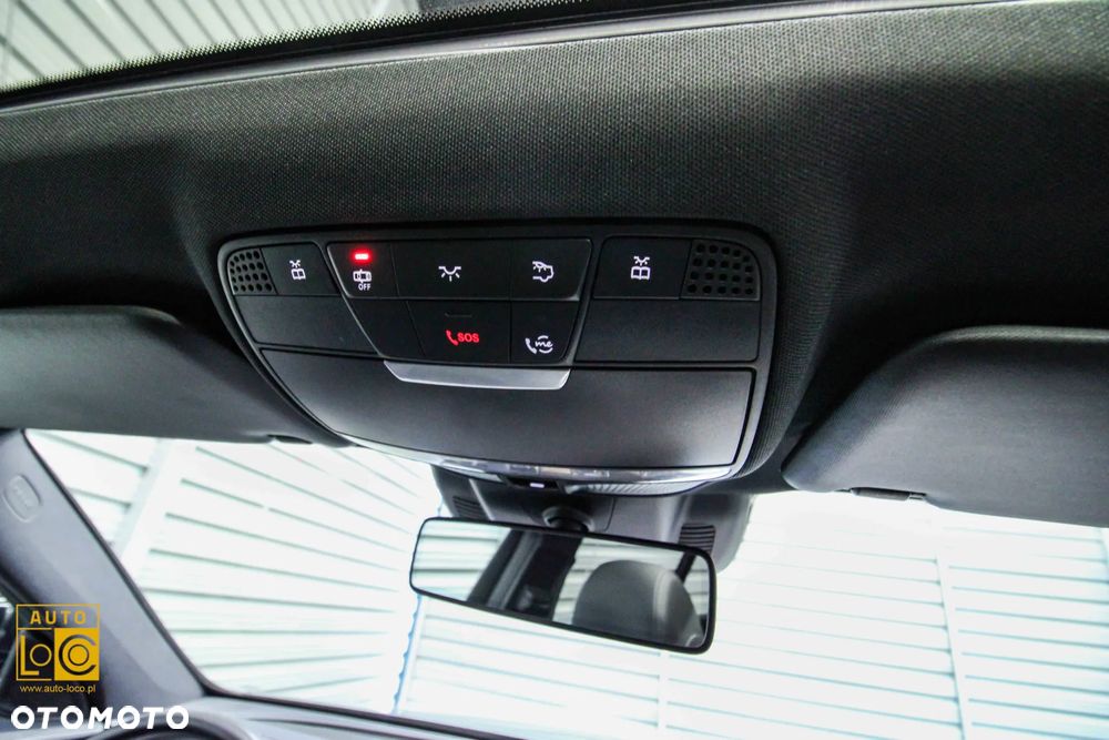 Mercedes-Benz Klasa E 220 d 4-Matic Business Edition 9G-TRONIC - 39