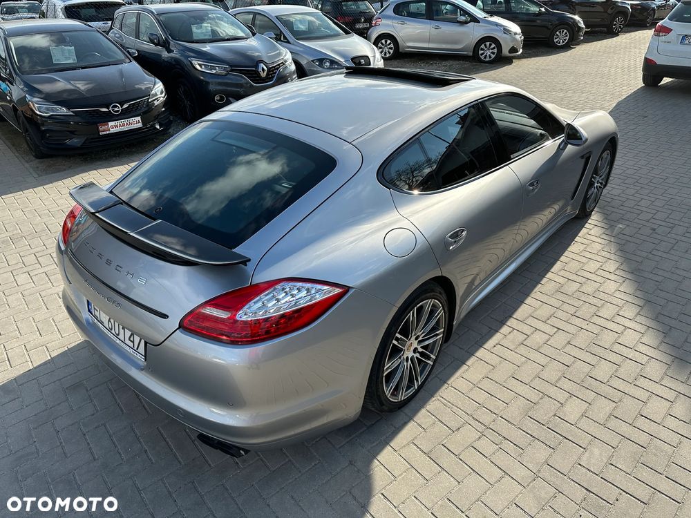 Porsche Panamera GTS - 35
