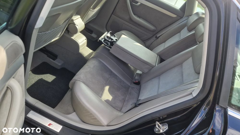 Audi A4 Limousine 2.0 T FSI multitronic - 34