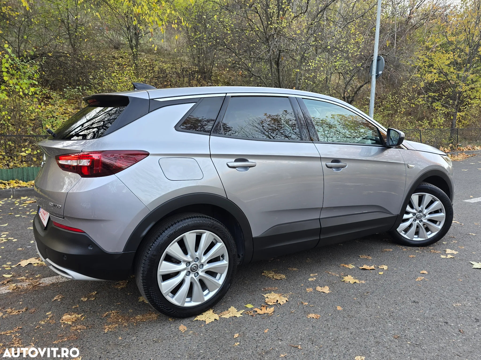 Opel Grandland X 1.5 D Start/Stop Business Elegance - 4