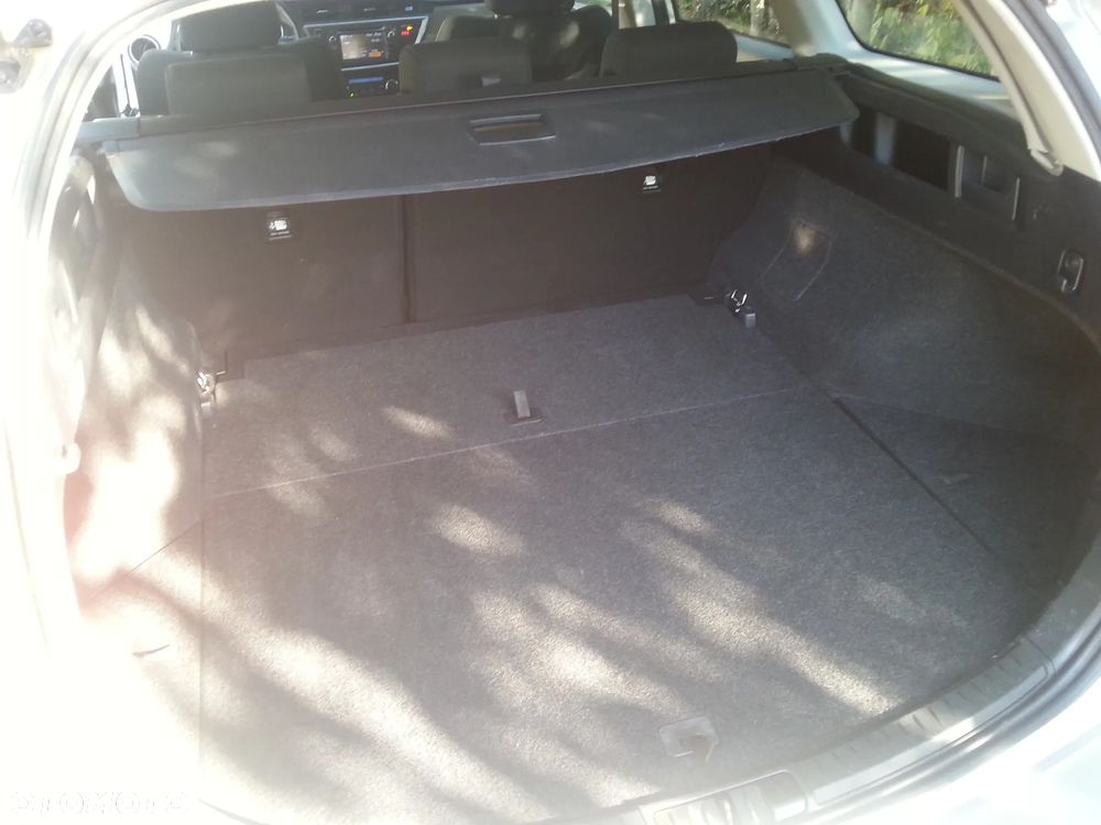 Toyota Auris 1.6 Premium MM - 27