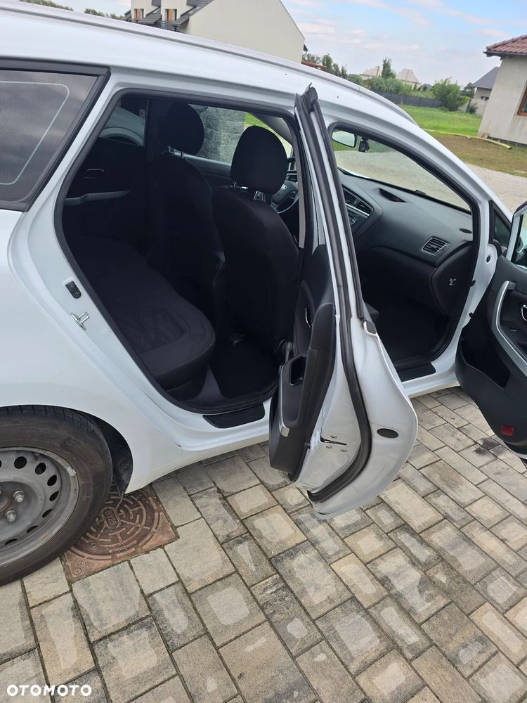 Kia Ceed 1.6 GDI M - 9