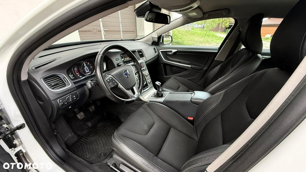 Volvo S60 D3 Linje Business - 10