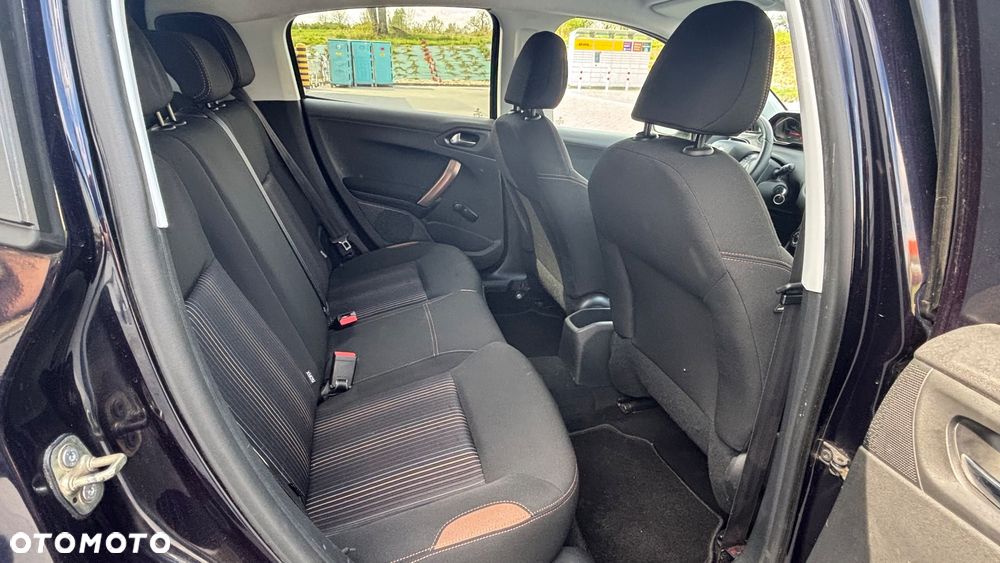 Peugeot 208 1.2 VTi Style - 8