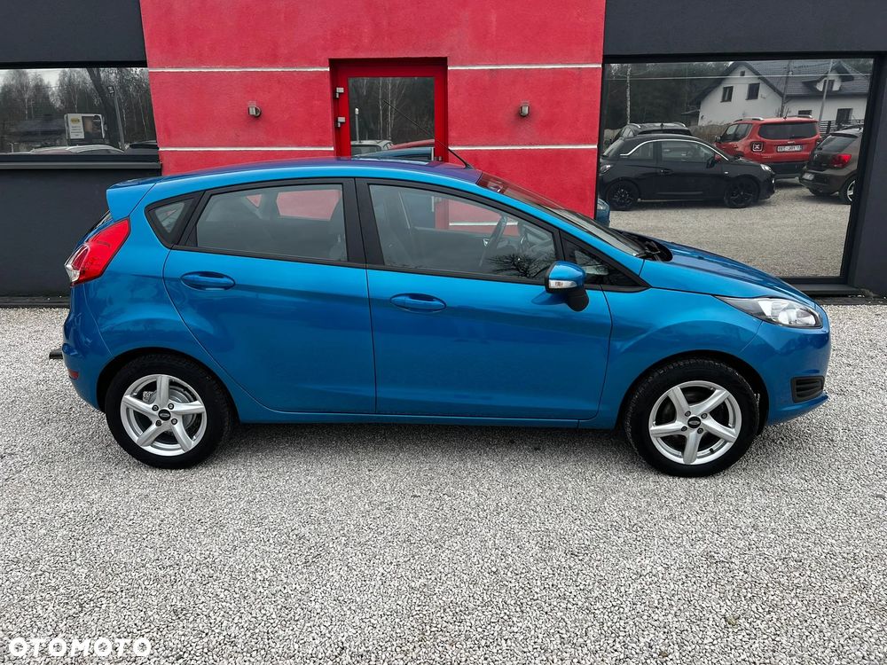 Ford Fiesta - 24