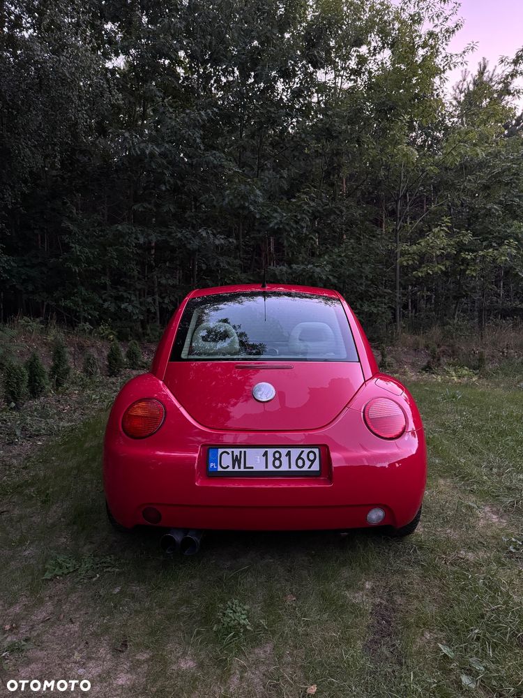 Volkswagen New Beetle 2.0 - 4