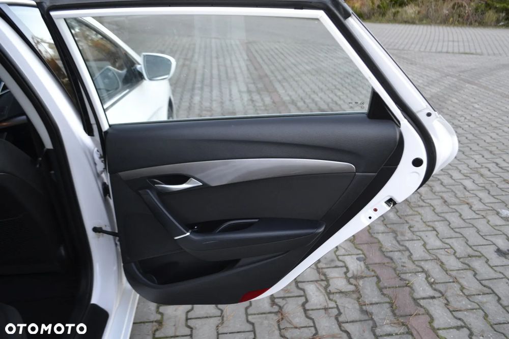 Hyundai i40 1.6 GDI Comfort + - 18