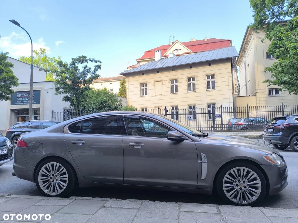 Jaguar XF 5.0 V8 Luxury - 2