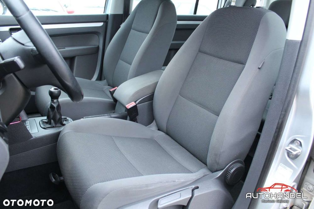 Volkswagen Touran - 7