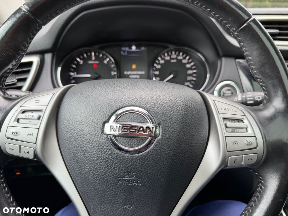 Nissan Qashqai 1.6 DCi TEKNA - 19