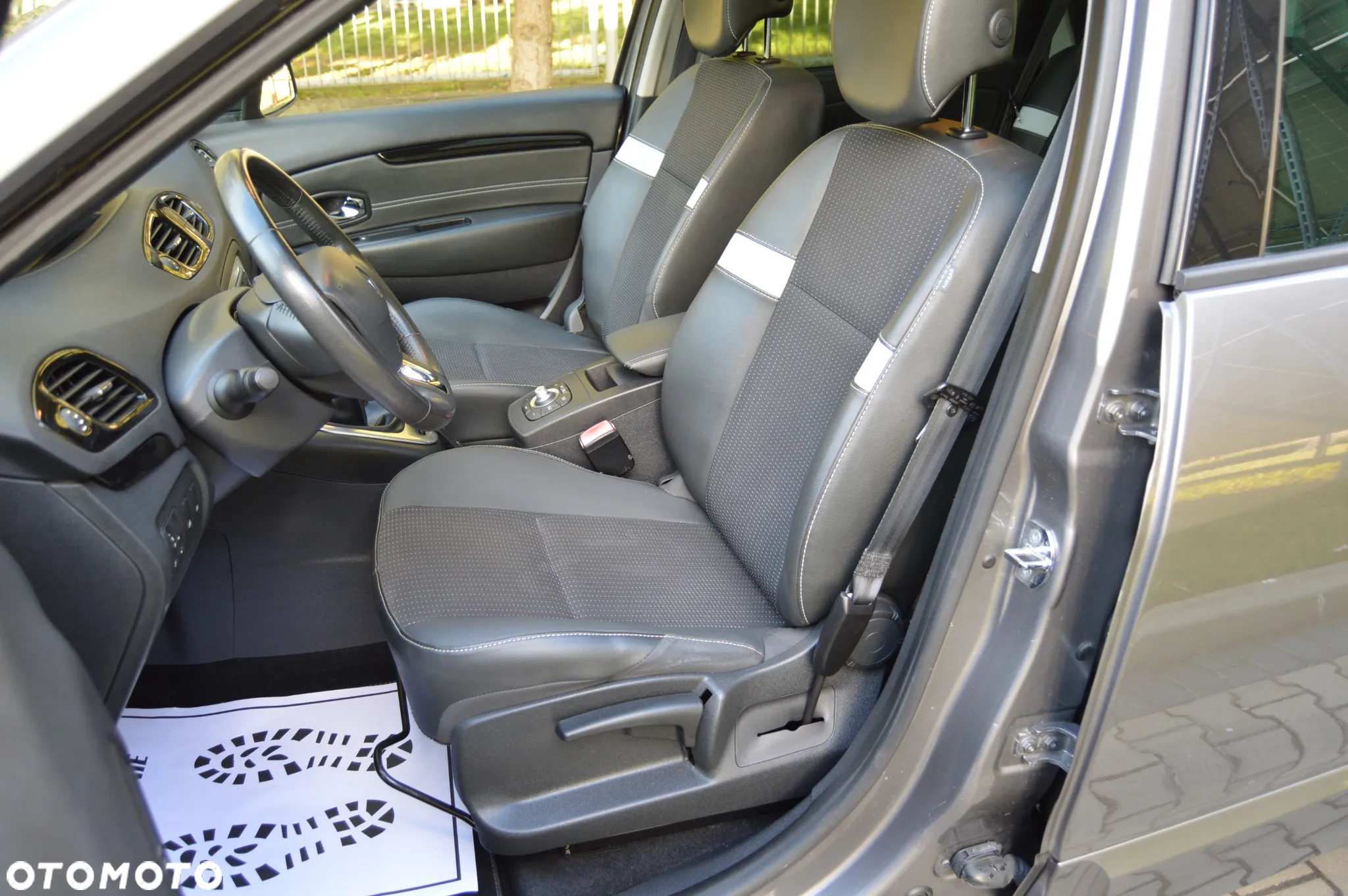 Renault Scenic 1.2 TCe Energy Limited EU6 - 29