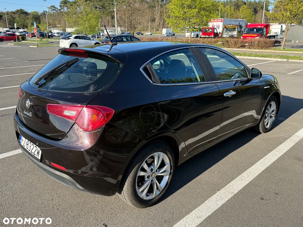 Alfa Romeo Giulietta 1.6 JTDM Distinctive - 3