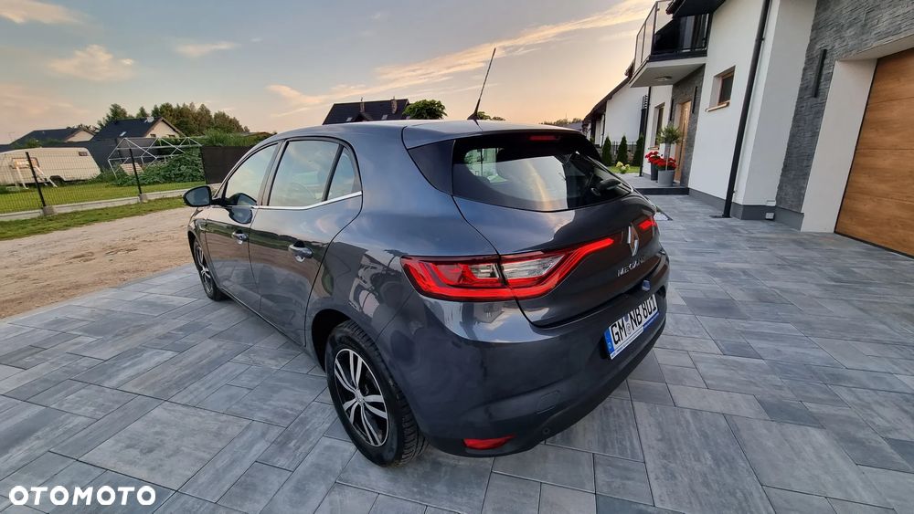 Renault Megane ENERGY TCe 100 INTENS - 33