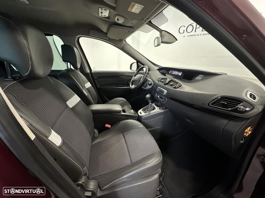 Renault Grand Scénic 1.5 dCi Luxe SS - 16