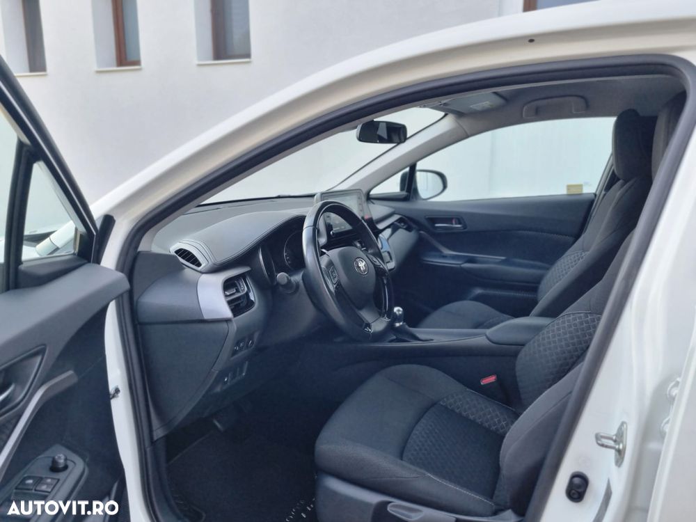 Toyota C-HR Style - 15