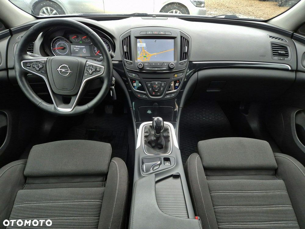 Opel Insignia - 23