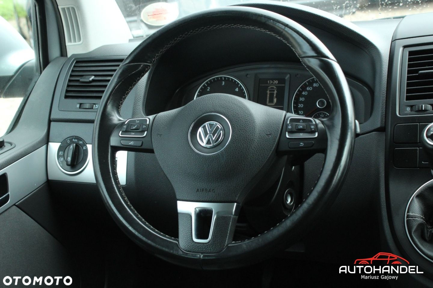 Volkswagen Multivan - 9