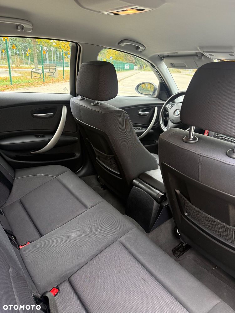 BMW Seria 1 118i - 11