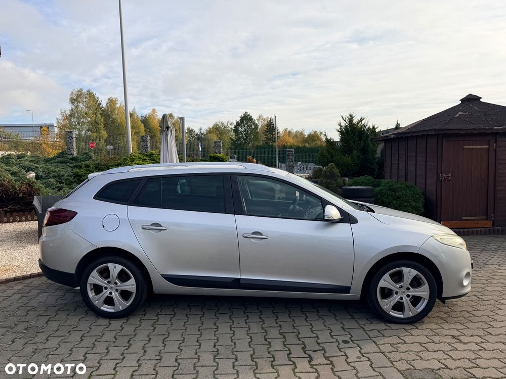Renault Megane TCe 130 Dynamique - 8