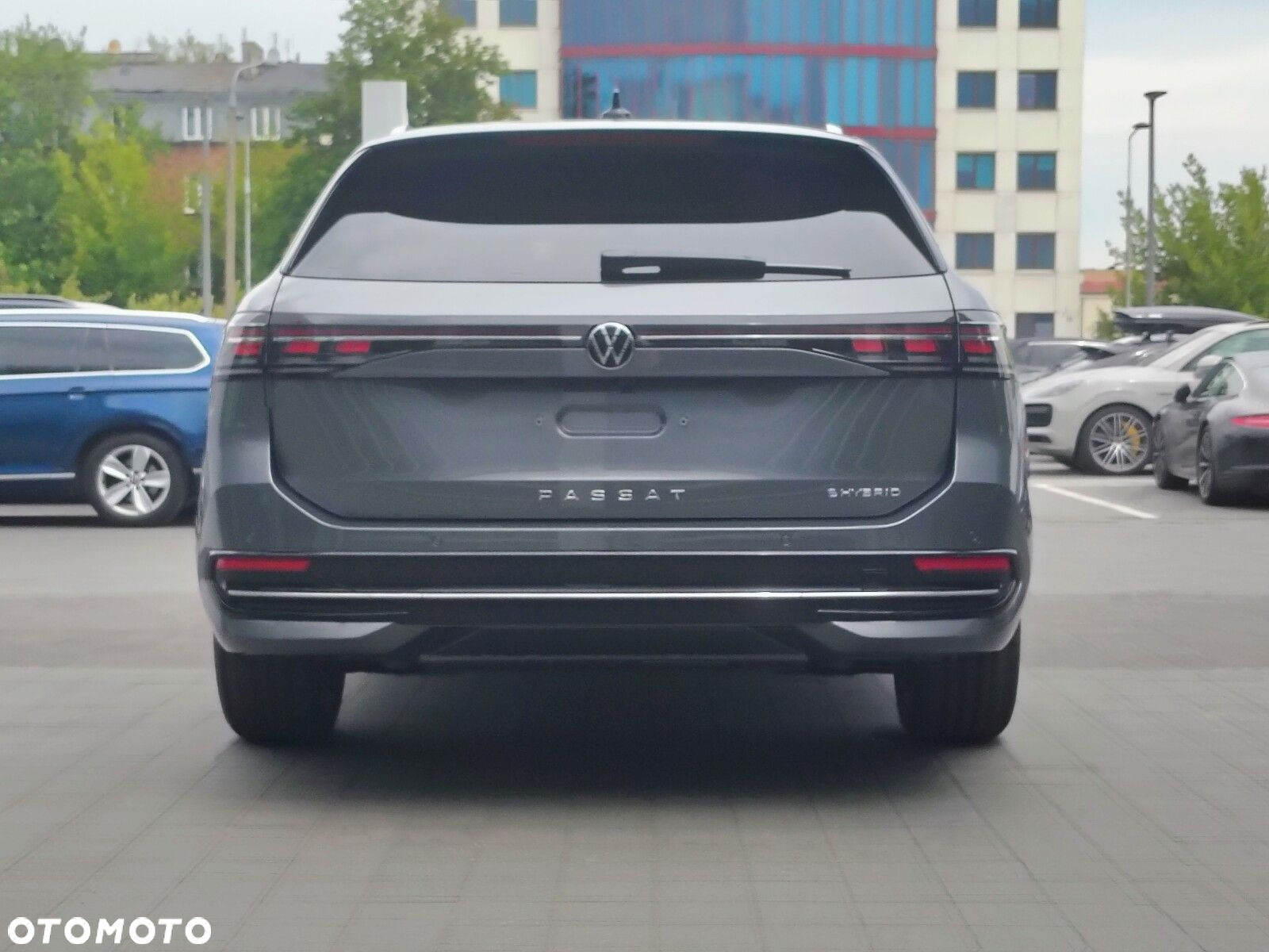 Volkswagen Passat - 6