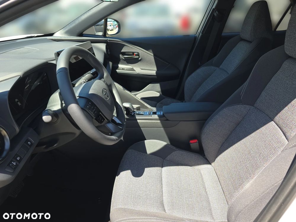 Toyota C-HR - 16