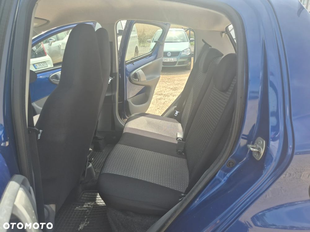 Toyota Aygo Blue - 6