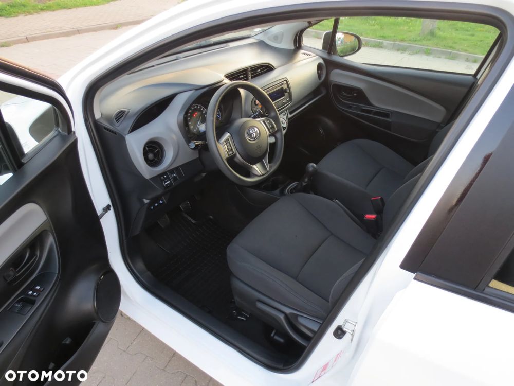 Toyota Yaris - 9