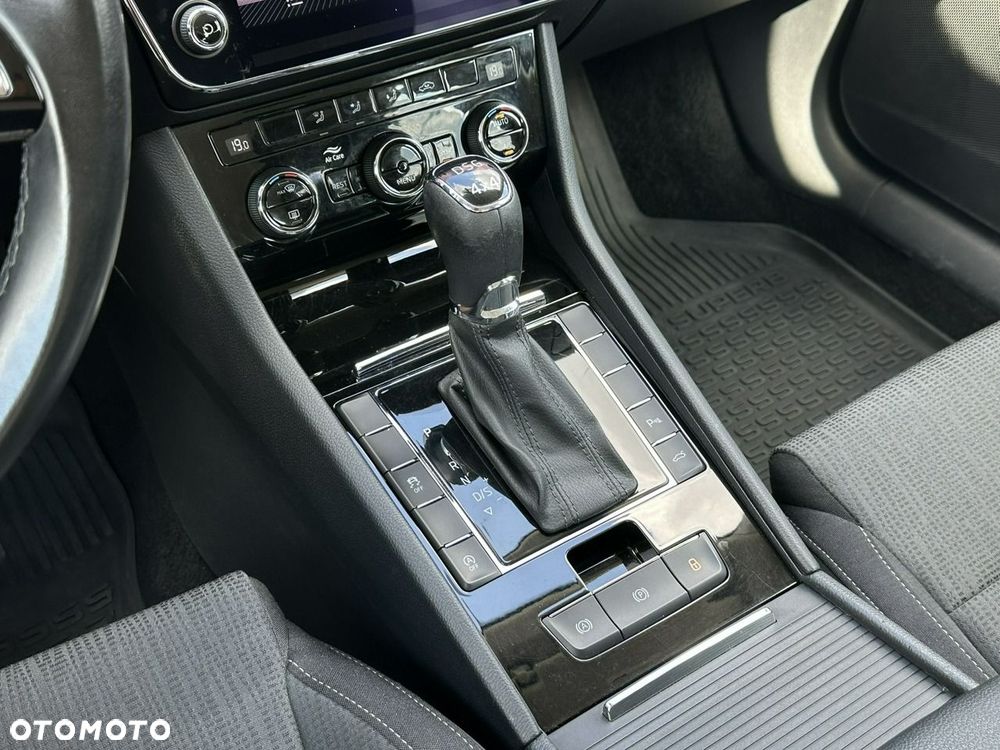 Skoda Superb 2.0 TSI 4x4 Ambition DSG - 25