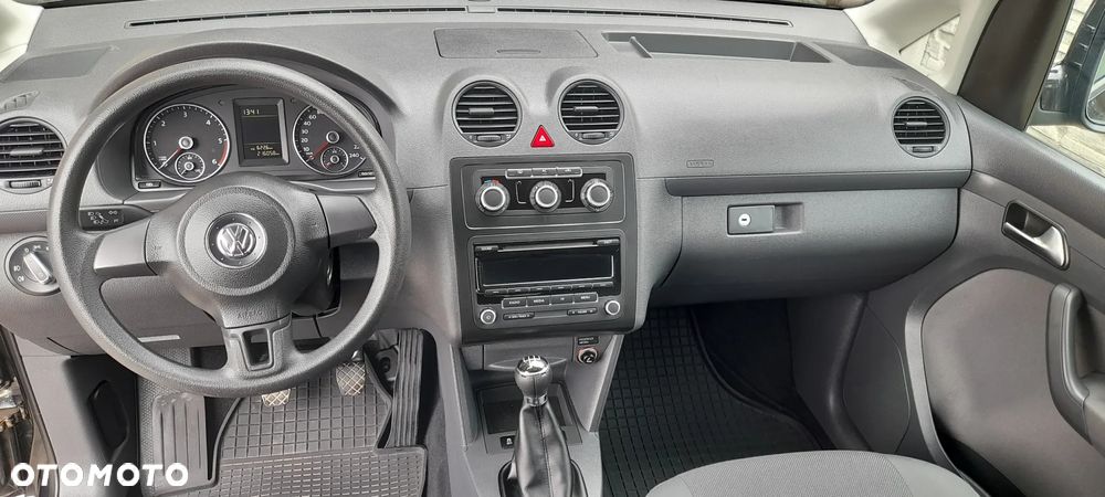 Volkswagen Caddy Comfortline BMT - 10