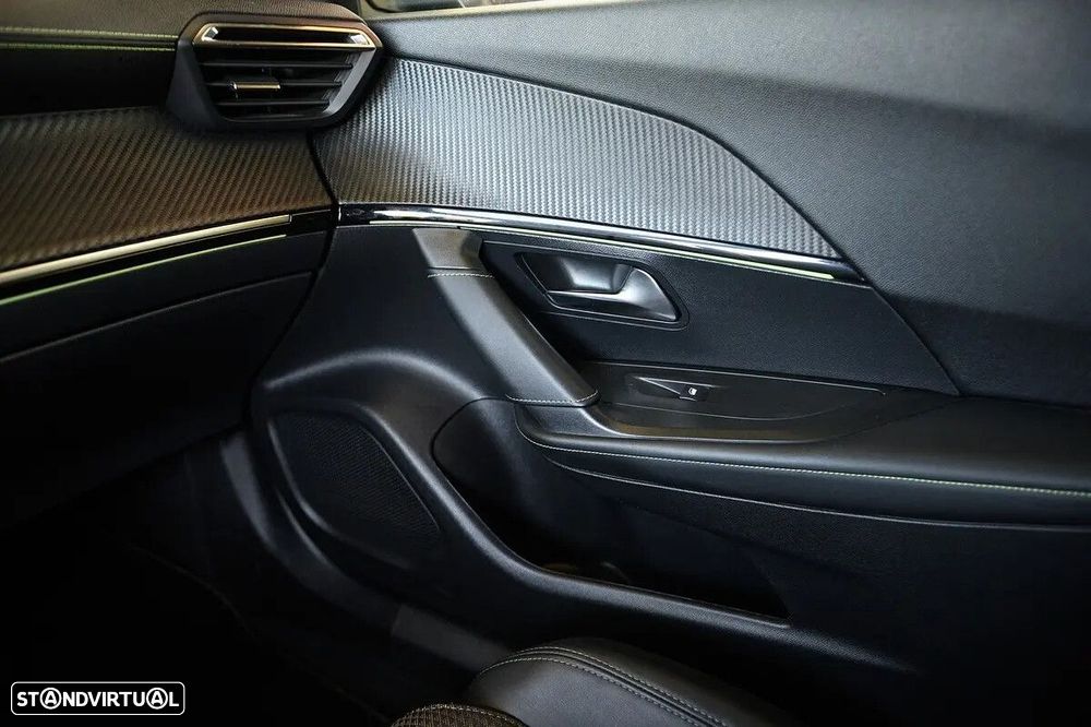 Peugeot e-2008 50 kWh GT Pack - 34