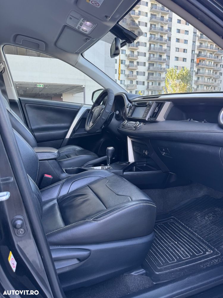 Toyota RAV4 2.2 D-4CAT 4WD Aut Executive - 8