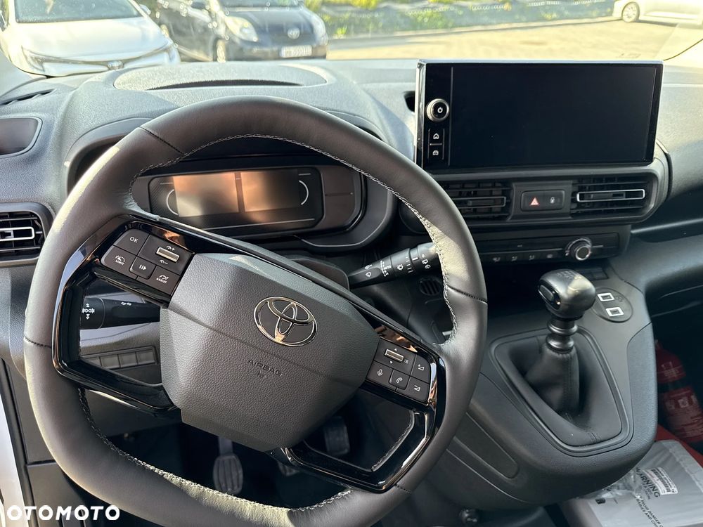 Toyota Proace City - 9