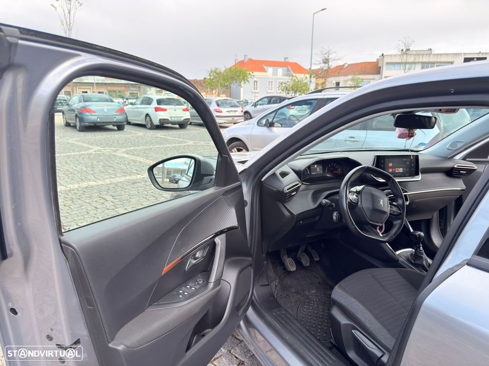 Peugeot 2008 1.2 PureTech Active - 11