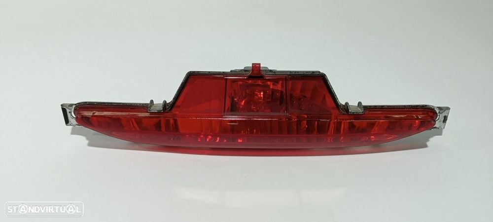 FAROLIM TRASEIRO CENTRAL PEUGEOT 208 ACCESS - 1